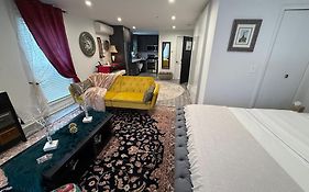 Eleni'S Charming Studio